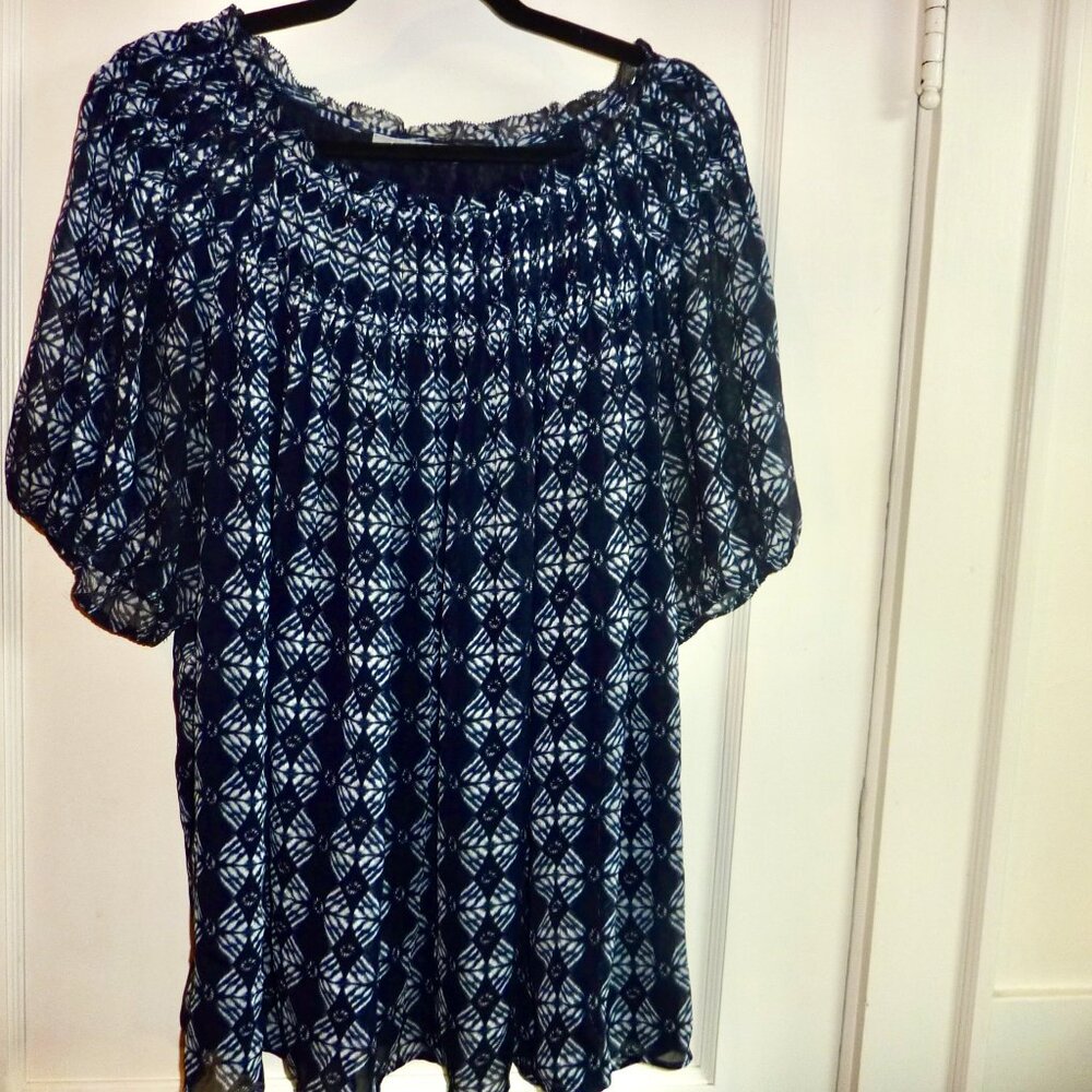 Blue and White Blouse short sleeved